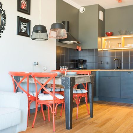Citystay Brabank Apartament Nad Motlawa Гданск Стая снимка